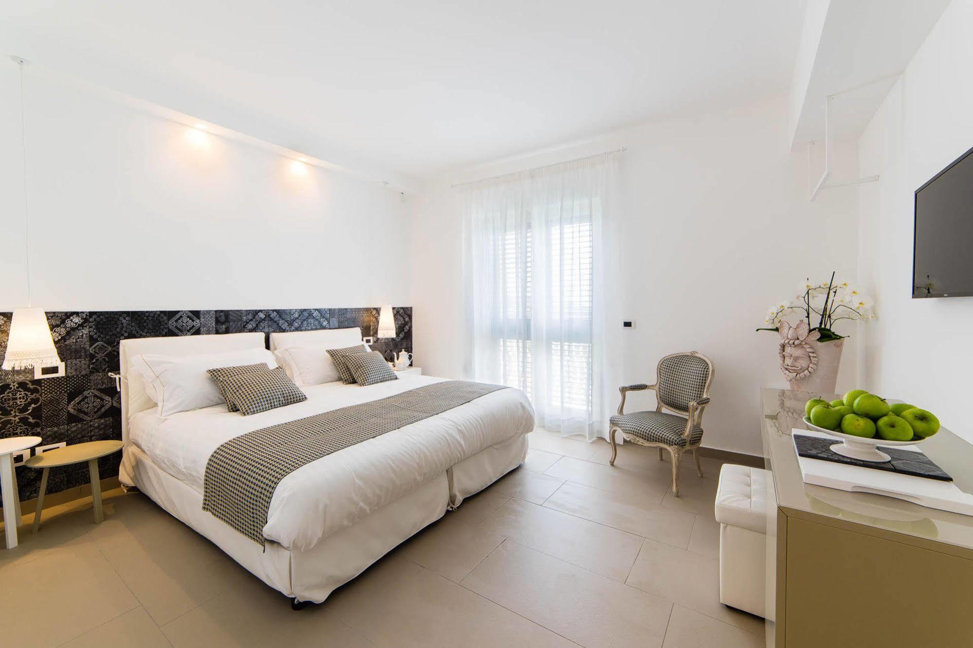 Sciccosa Guest House Taormina Ngoại thất bức ảnh